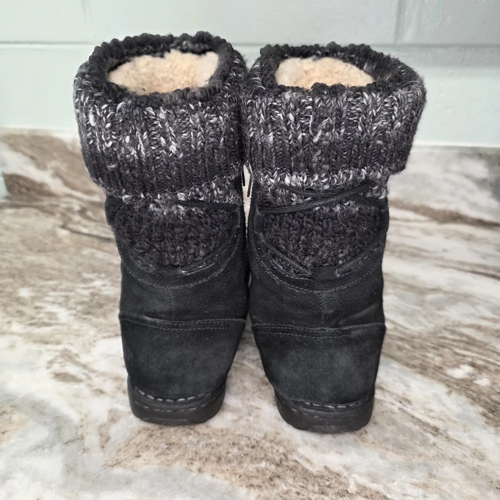 UGG Kaylana Black Suede Sheepskin Lined Winter Boots Women's Size 6